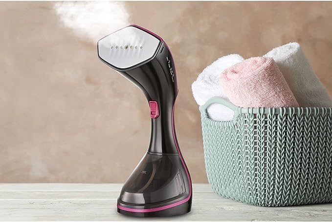 BLACK & DECKER PORTABLE DIGITAL HANDHELD GARMENT STEAMER 1600W BLACK HSTD1600-B5