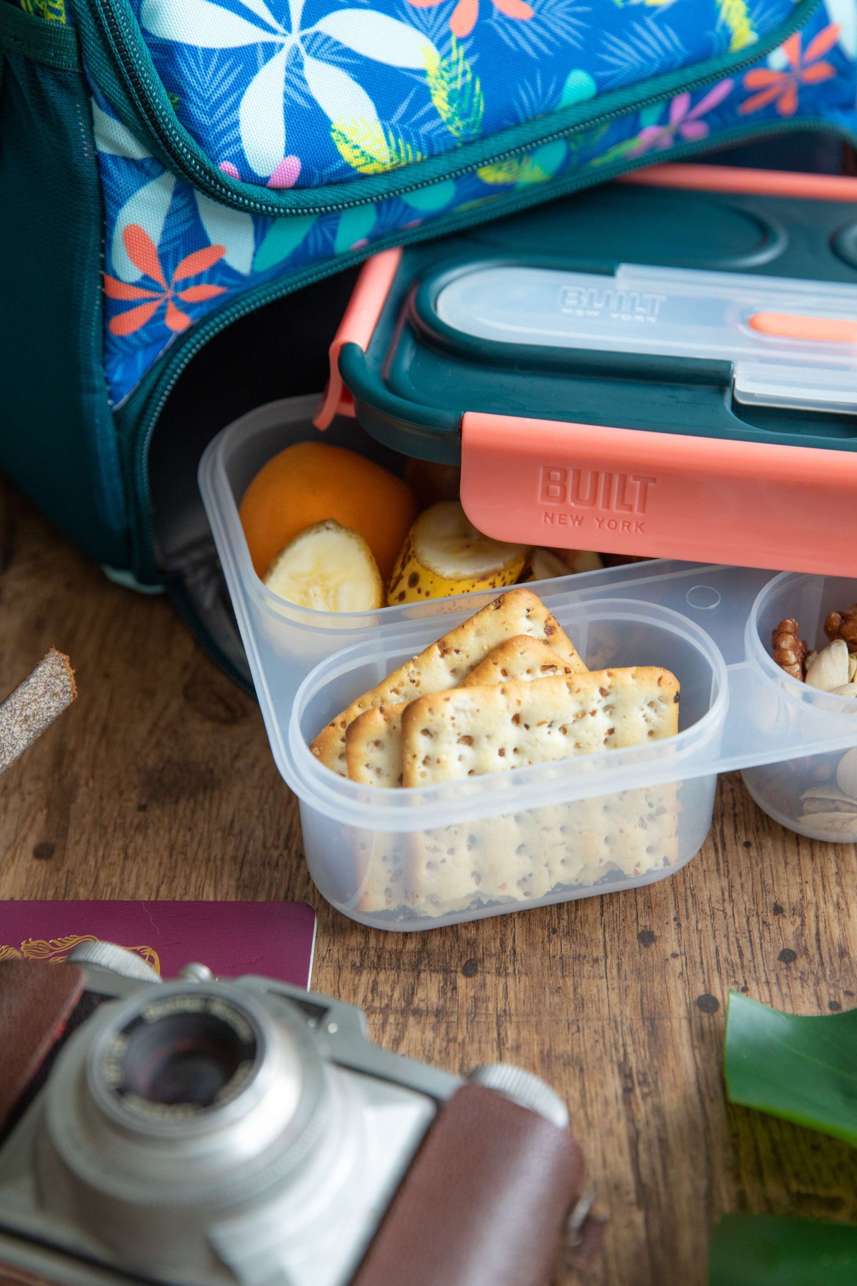 BUILT Tropics Lunch Box with Cutlery - 1 L BUILT Tropics Lunch Box with Cutlery - 1 L