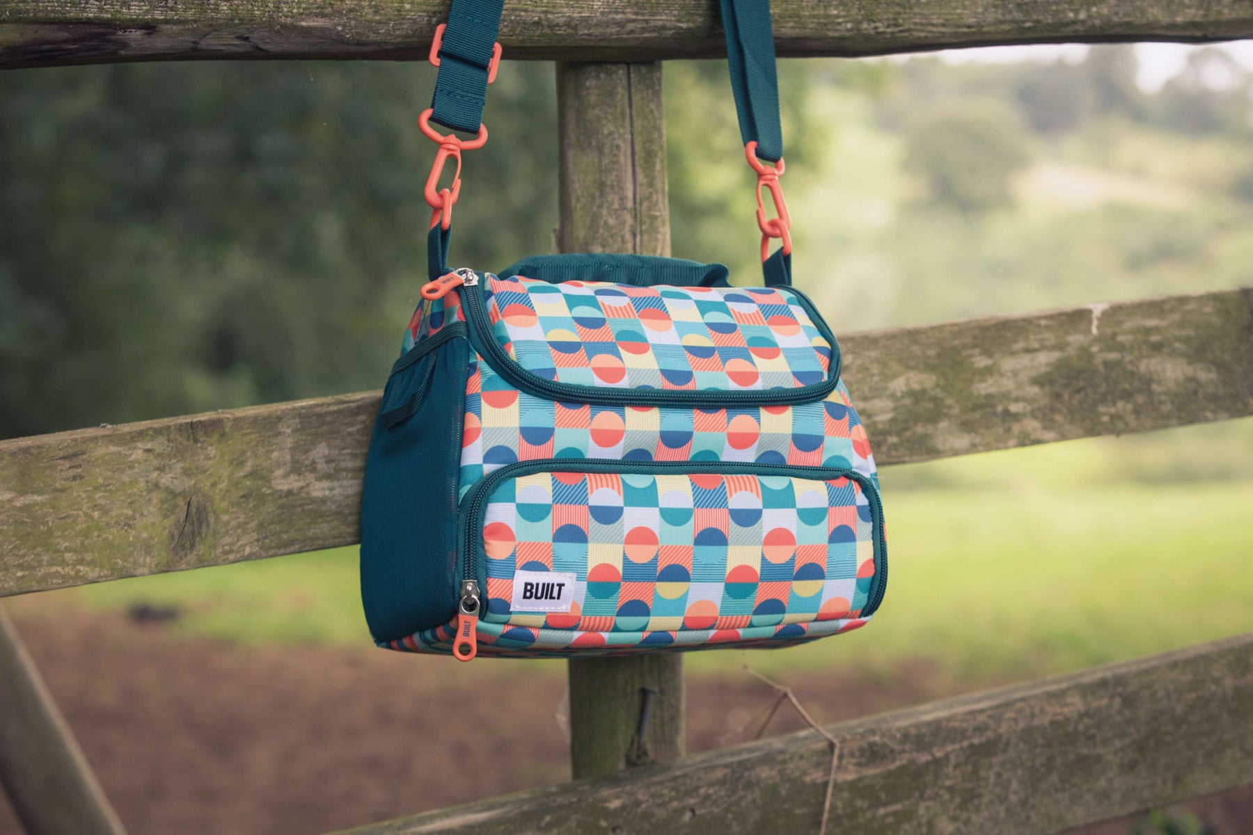 BUILT Retro 6-Litre Lunch Bag BUILT Retro 6-Litre Lunch Bag