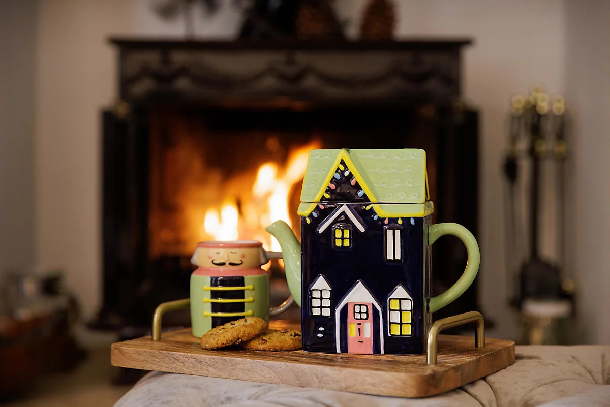 KitchenCraft The Nutcracker Collection Teapot House - 800 ml