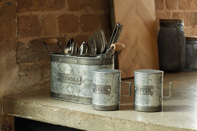 KitchenCraft Industrial Kitchen Galvanised Steel Vintage-Style Pepper Pot, 10 cm