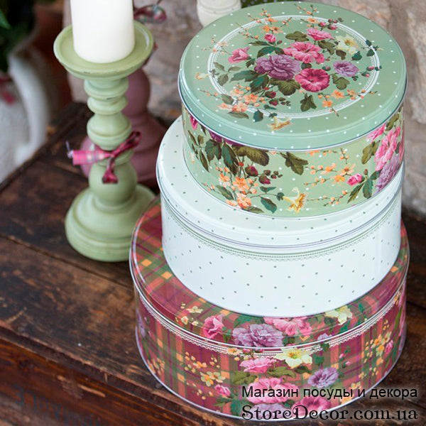 Set of 3 decorative cans of containers